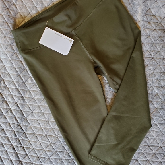 Fabletics Pants - NWT Fabletics capri